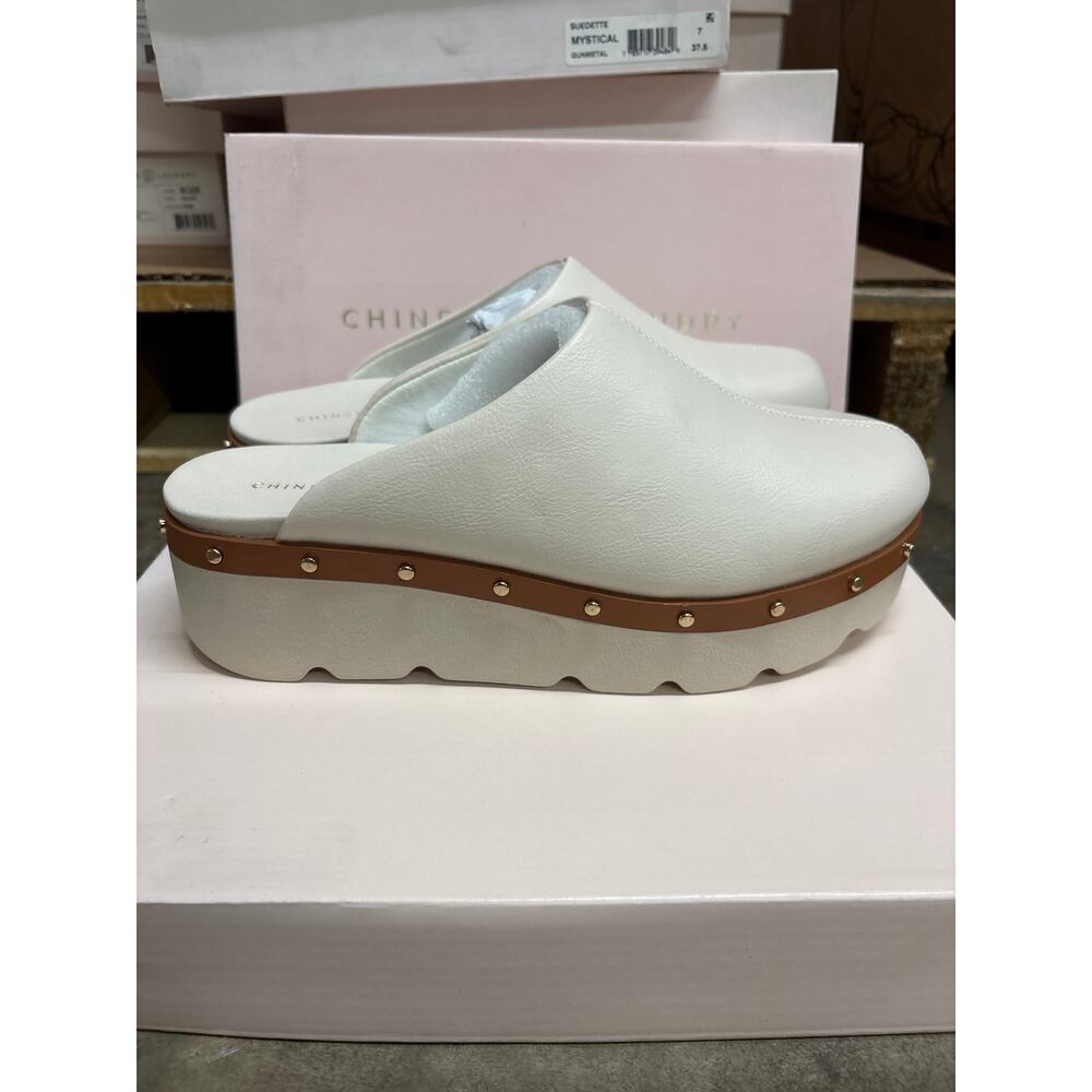 New in box Sz 8 Maggie Platform Clog Chinese Laundry leather very lightweight - Picture 3 of 5